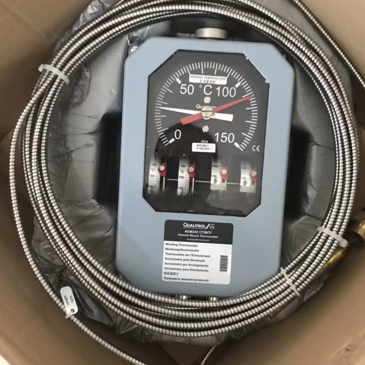 供应原装AKM油面温度计 系列型号AKM3440215TD111-6.0现货