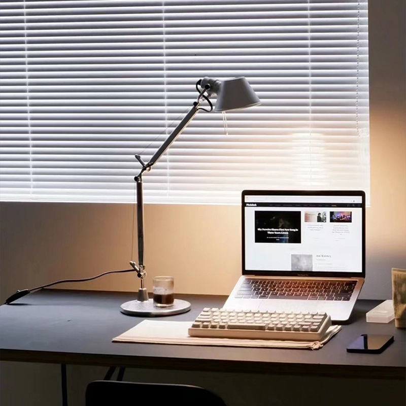 Italian Tolomeo mid-ancient rocker arm retractable table lamp designer bedroom Study mid-ancient bedside reading table lamp