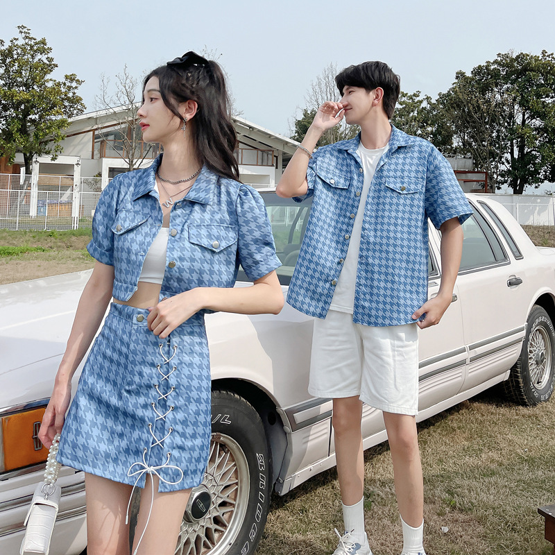 커플의 여름 2022 년 한국 스타일 뉴 블루 하운스 투스 여성 아우터 쇼트 슬리브 스커트 남성용 셔츠 세트