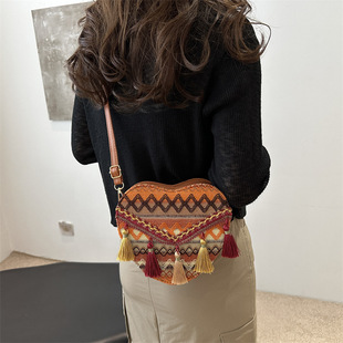 �ٴ��K2025����ԭ��б��������L���¿�����μ�����Εr�Џ͹���