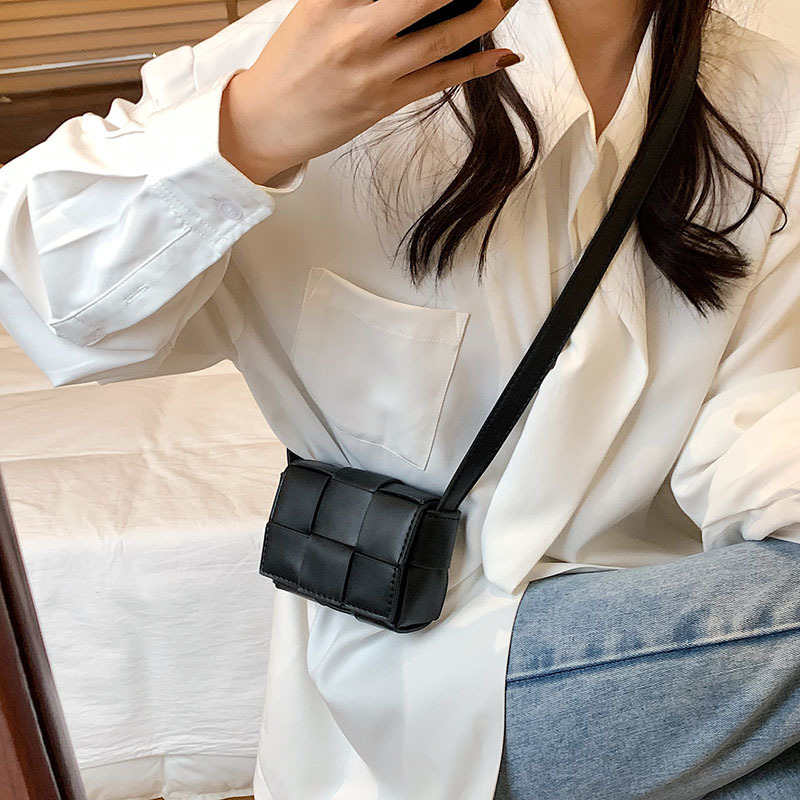 秋冬迷你編織包包2021新款包包女鏈條斜挎小包潮高級感耳機口紅包