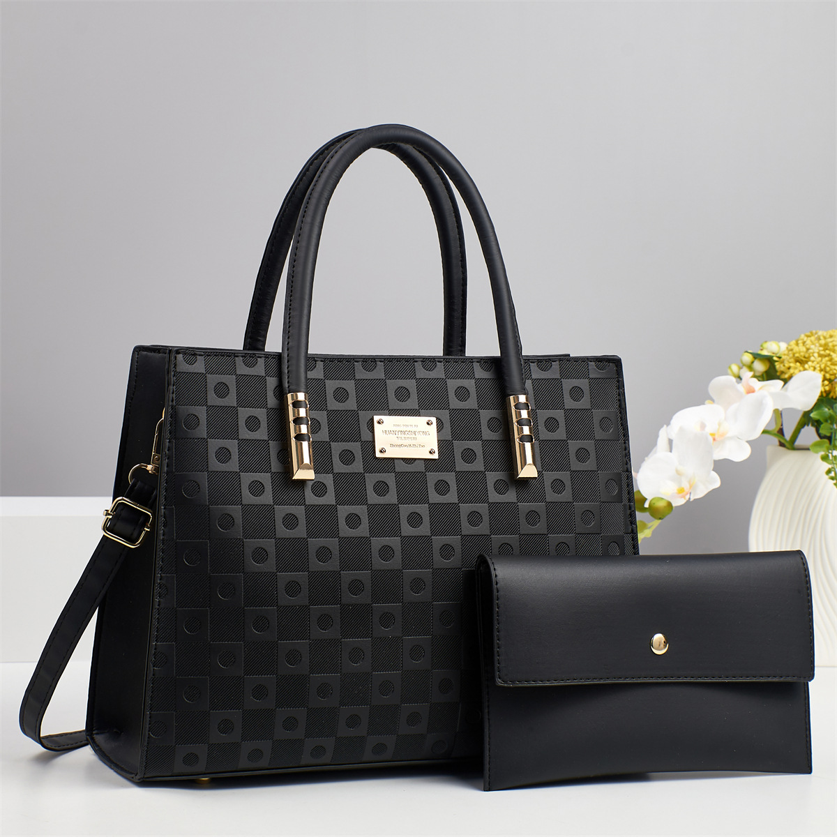 Bolso femenino de lujo ligero 2025 nuevo bolso de moda de gran capacidad retro textura bolso de hombro todo fósforo