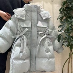 女の子の冬のダウンコットンジャケット 2025 新しいスタイルの女の子のミドル丈のコットンジャケット冬の厚い綿のジャケット