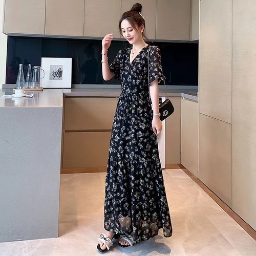 Chiffon floral dress, summer boho-style French-inspired kikyo ankle-length skirt—slimming black design for women