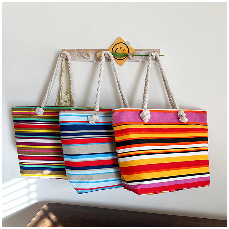 Women's Medium Canvas Geometric Stripe Streetwear Sewing Thread Square Zipper Tote Bag display picture 34