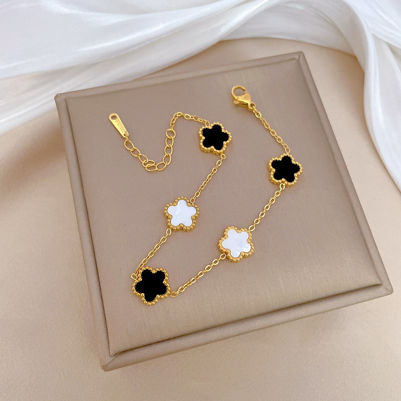 【 All-titanium Steel 】 Five flower shells Dongdaemun personalized bracelet, a retro birthday gift for a female Internet celebrity and her best friend pic 3