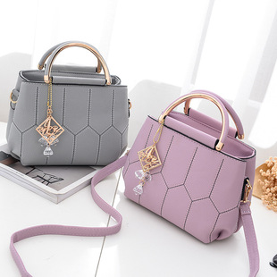 �r������С�����QŮʿƤ�������μ�����sб������l�֙C��С����