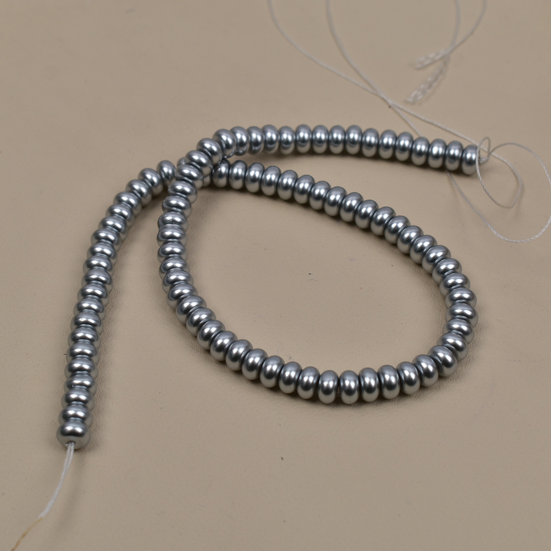 5*8mm, so many hemp colors / about 88 pieces in a bunch