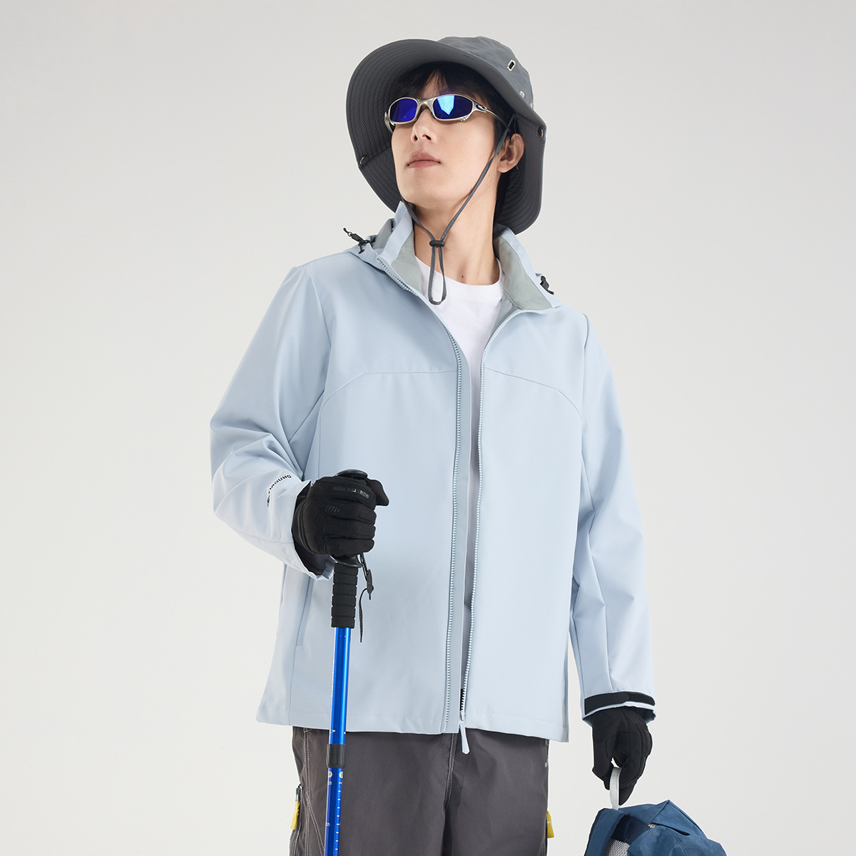 남성과 여성의 달빛 블루