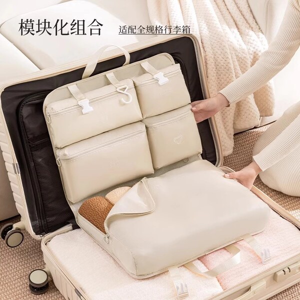 Storage bag for traveling