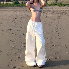 白い傘の兵の服装のズボンの女性の夏の薄いタイプの速乾のスポーツのズボンのゆったりしている百合のカジュアルなズボンの垂れ下がった感の広い足のズボン