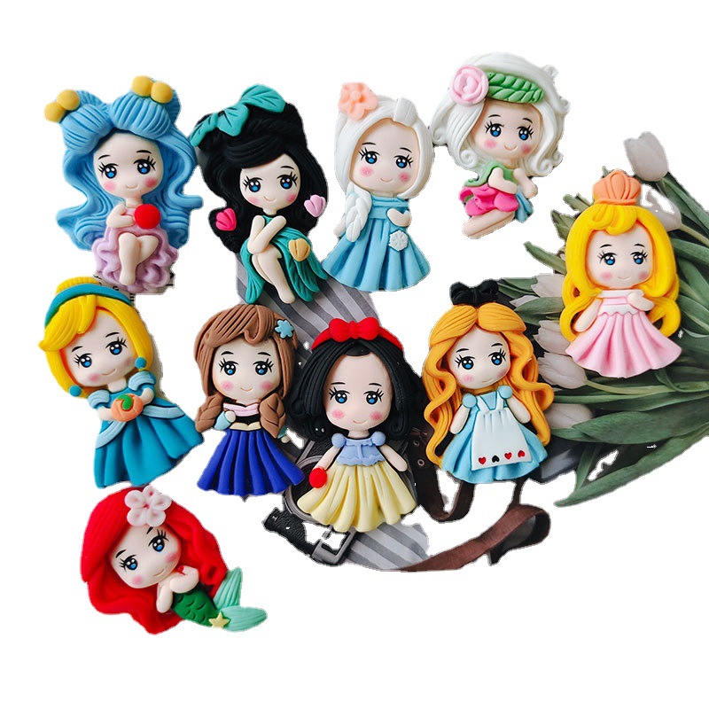 新しいサイズの樹脂の王女の部品の子供の髪飾りのアクセサリーの部品は柔らかい陶樹脂の王女をまねます。