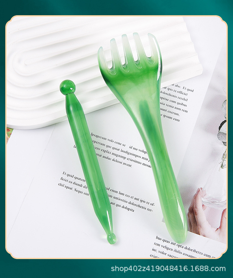 Gua Sha Massage Tool Set 4 Piece Resin Scraping Boards and Comb for Scalp Body Relaxation 180g in use