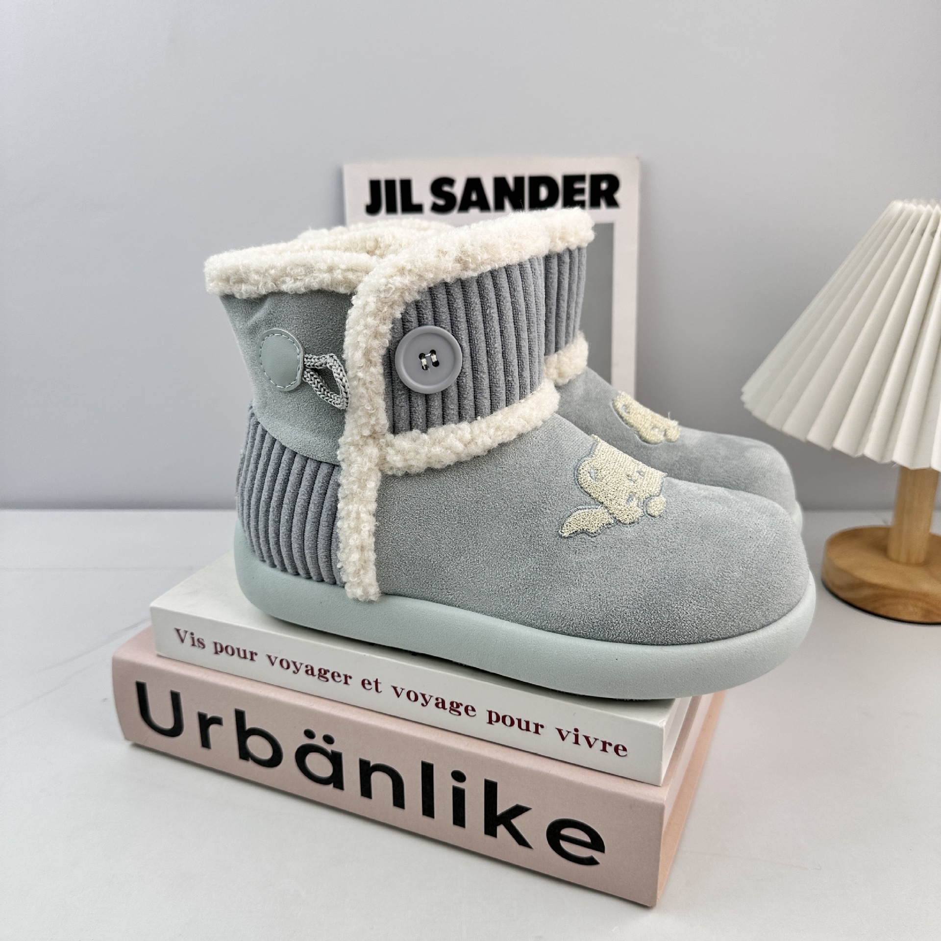 Yuanbo invierno botas de nieve para mujeres 2025 nuevo tipo de terciopelo grueso fondo plano ligero calentamiento coreano zapatos de algodón de mujer