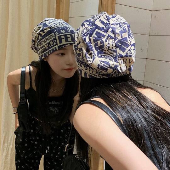 Pile hat autumn and winter Japanese style black toe cap thin cold hat female knitted hat Net Red big head circumference male confinement hat