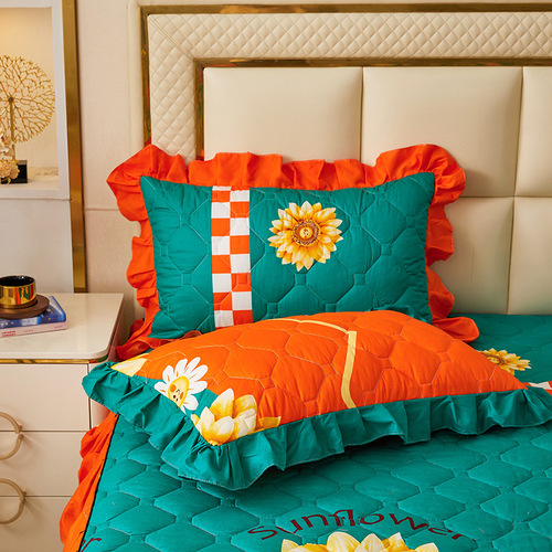 Skin-friendly brushed quilted bed skirt three-piece set thickened bed cover Simmons dust-proof anti-slip protective cover single bed cover wholesale