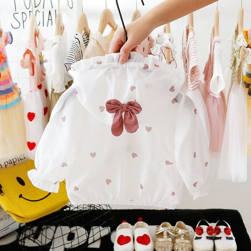 Детская весенняя и летняя одежда солнцезащитный крем 2025 новый 0-3 года для девочек ребенок 3 тонкий пальто с длинными рукавами