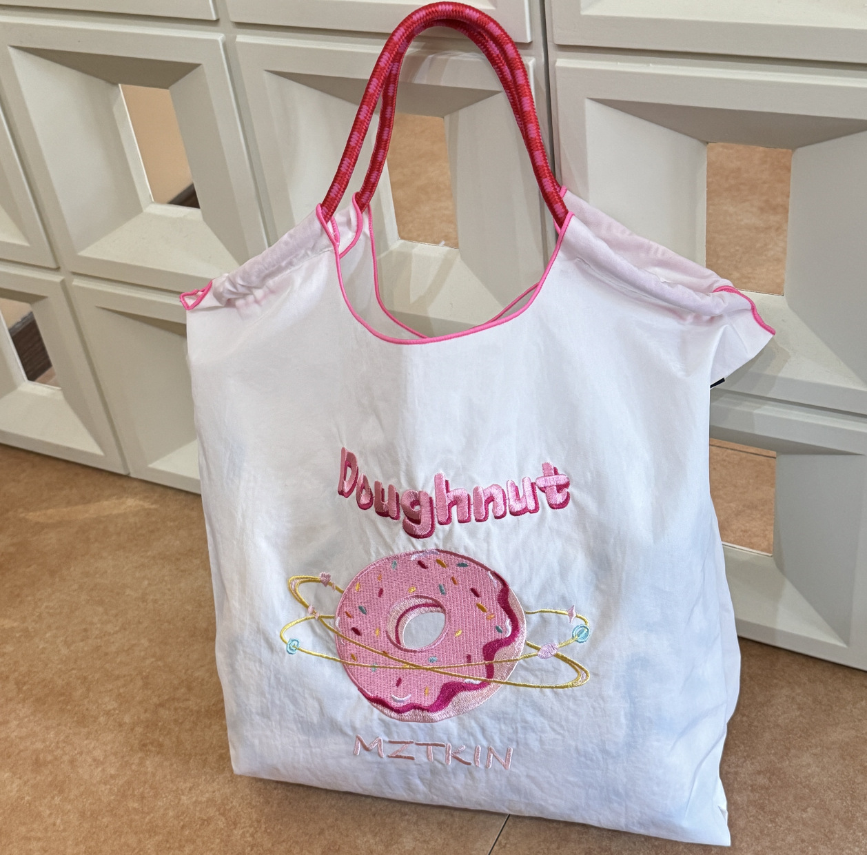 흰색 판타지 도넛