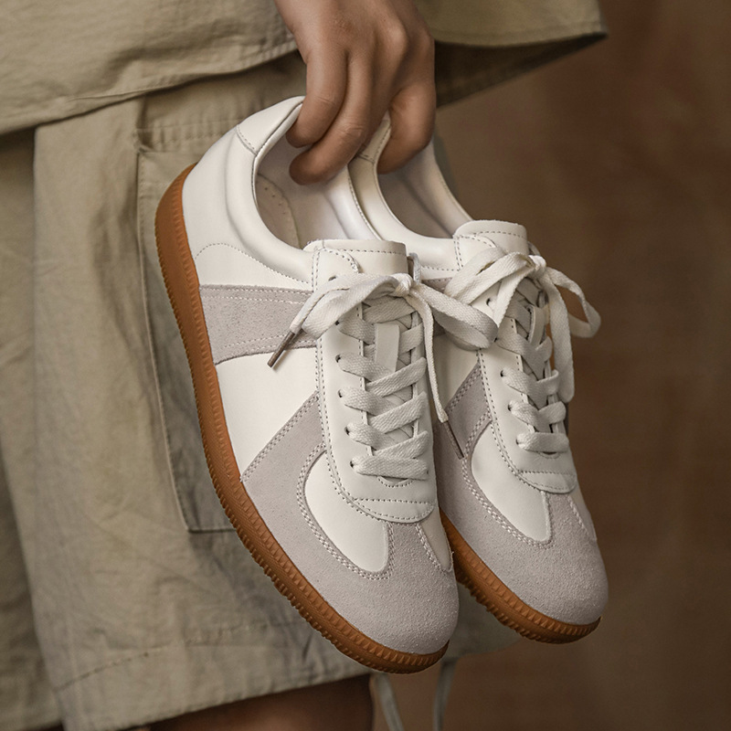 Popular Genuine Leather Moral Training Shoes, Soft Soles, Soft Surfaces, Non-Slip Tbottomon Soles, Versatile and Comfortable, Men's Trendy White Shoes, New Style