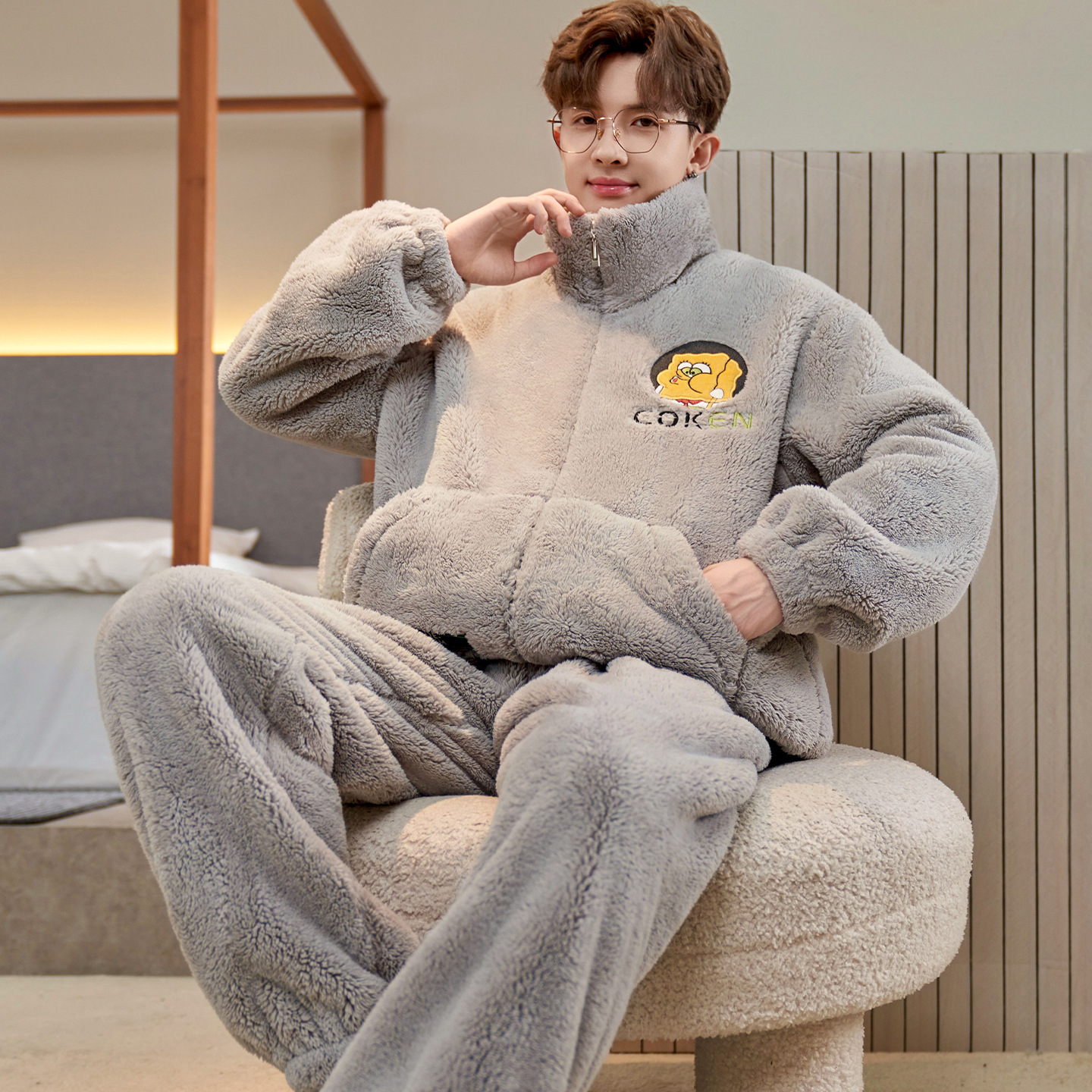 2025 New Coral Fleece Pajamas Men's Autumn and Winter Velvet Thickened Winter Youth Large Size Home Clothing Set