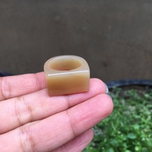 天然新疆和田玉 且末料 糖料 青花 马鞍 馒头 玉石 戒圈 戒指挂件