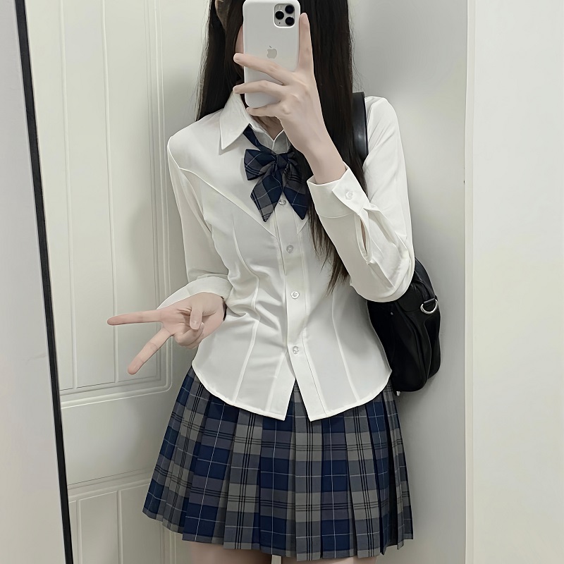 Одиночная V-образная горячая девушка рубашка с длинными рукавами