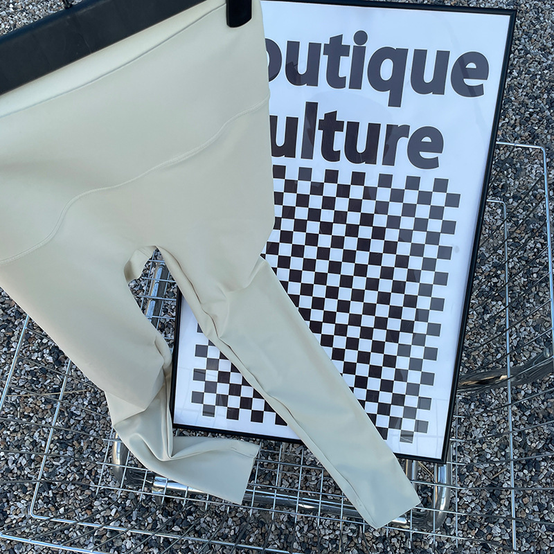 유백색 얇은 단면