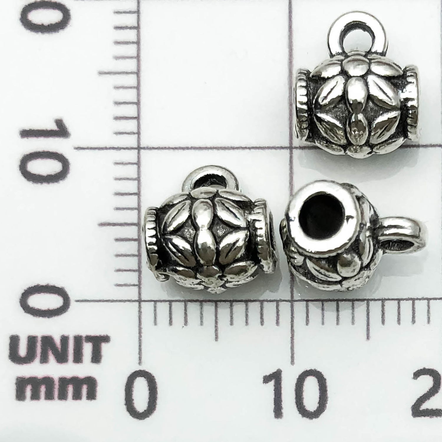 21078-HY-古银花朵挂头9x8孔3mm-1g