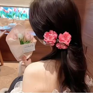 ɽ�軨�l�AŮ��߅�����l�2024�¿�ɿ�õ�廨�����^С����Сץ�A