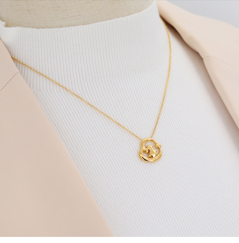 Fashion Rabbit Heart Shape Titanium Steel Pendant Necklace Colorza_colorza_4