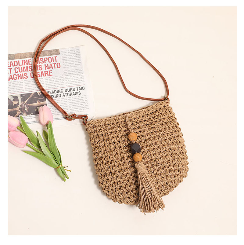 Women's Medium Straw Solid Color Vacation Beach Tassel Weave Zipper Straw Bag display picture 4