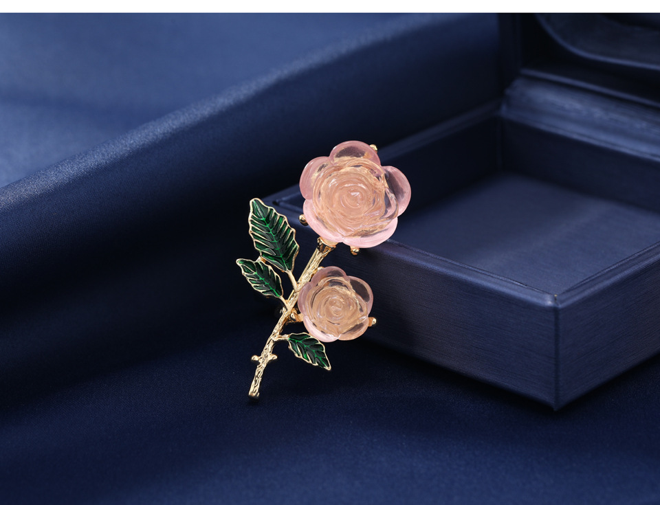 Brooches Classification Date Occasion Alloy Material Sweet Pin Flower Alloy Inlay Resin Women'S Brooches