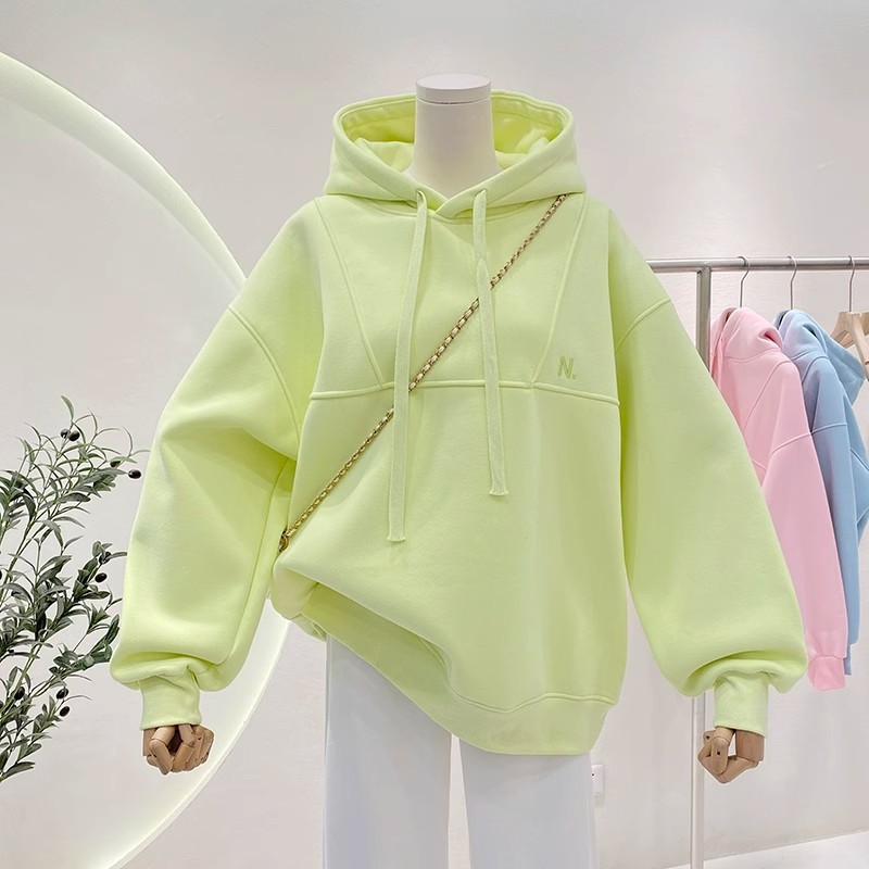 帽子付きのパーカーの女性とベルベットの厚手の新商品2024秋冬oversize百合小衆のフードコートのファッション