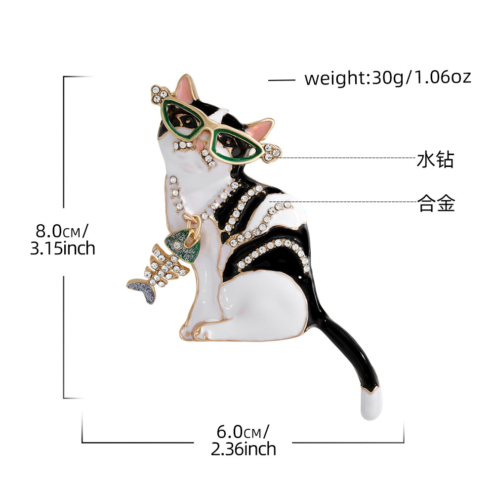 Chat mangeant du poisson - Broche animal haut de gamme, luxueuse, exquise et adorable pour femme, accessoire, épingle, ornement_voghion.com