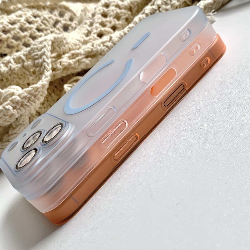 适用苹果17Promax超薄磨砂磁吸手机壳iPhone16带镜头膜肤感防摔壳|undefined