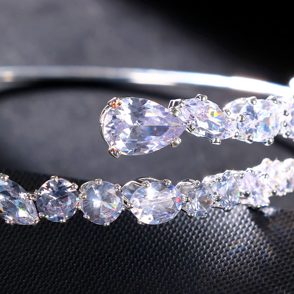 Pulsera de circón transfronterizo completo diamante coreano pulsera abierta no se desvanece alto sentido Yiwu accesorios pulsera