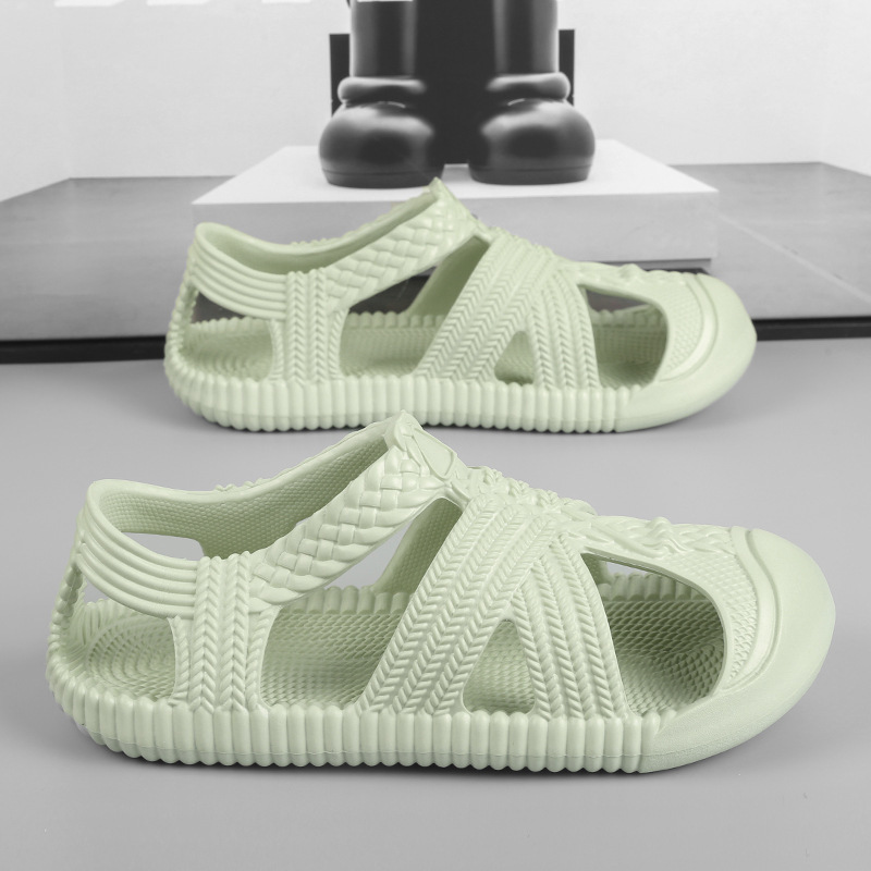 Nuevos zapatos de paja retro de verano para hombres con suela suave zapatos de playa transpirables y ligeros sandalias de caña casuales antideslizantes zapatos de hombre