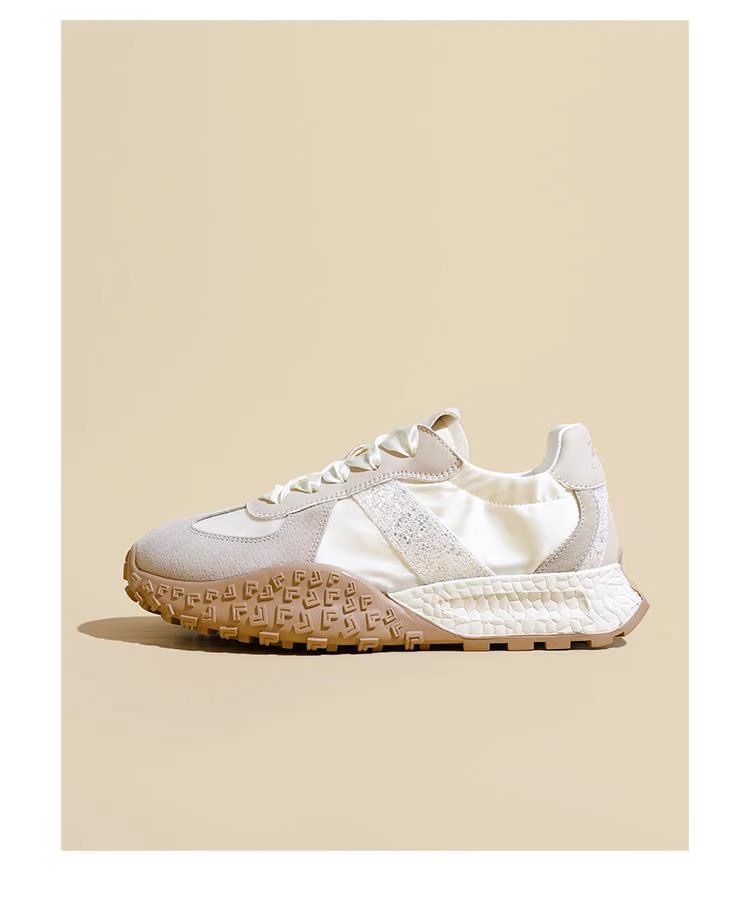 Silberne Damen Freizeitschuhe Aus Echtleder Und Satin Mit Plateausohle_voghion.com