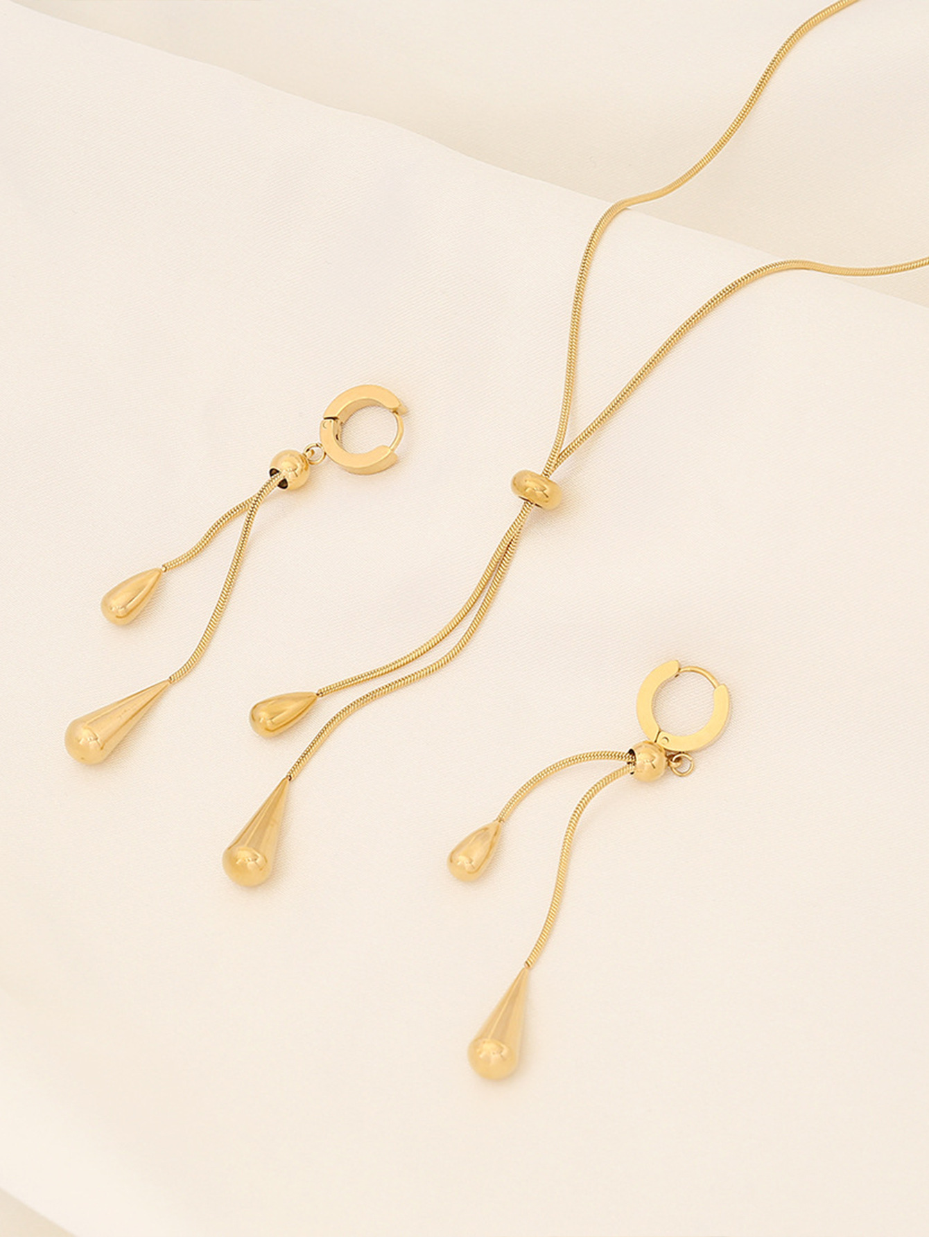 24g Weight Titanium Steel Elegant Lady Modern Style Plating Geometric Water Droplets Pendant Necklace