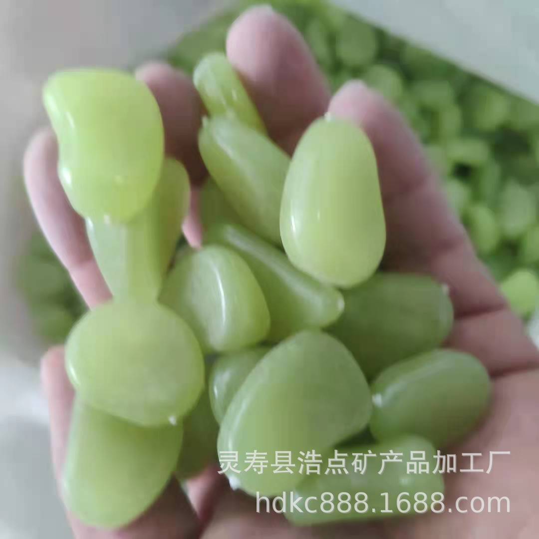 供应鱼缸用树脂夜光石 园艺铺面用彩色装饰夜光石  夜光鹅卵石