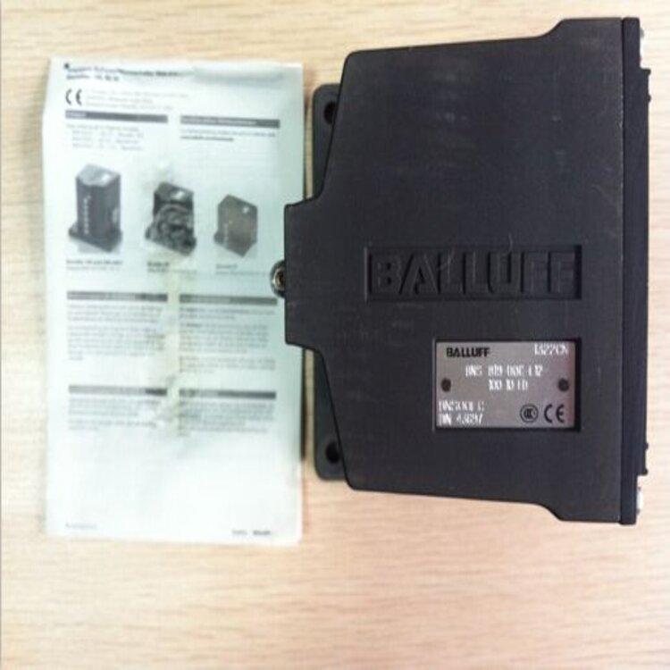 Y形连接器BCCM435-0000-1A-000-51X475-000订货号BCC06F6巴鲁夫BA