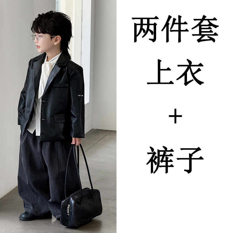 25637 черный кожаный костюм с вышивкой + 25697 серые шаровары