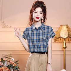 ファッショナブルな半袖チェック柄シャツ女性の夏 2025 夏の新しいレトロなルーズシャツ多用途の女性のトップ夏