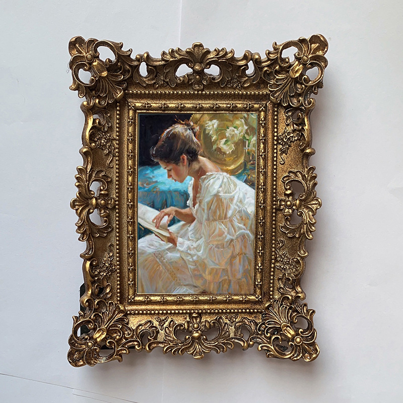 Wall retro rectangular photo frame