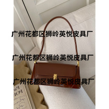 �羳�͹�����|��Ҹ�°���Ů���¿�μ���ٴ�r�з�����