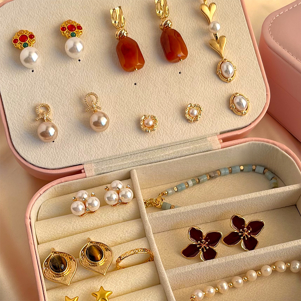 耳语盒子_0000_组 5 拷贝.jpg