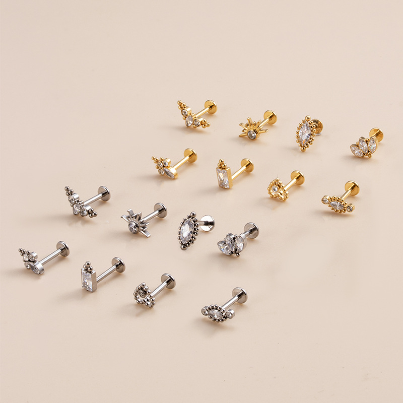 1 Piece Simple Style Heart Shape Crown Eye Inlaid Zircon Titanium Ear Studs display picture 4