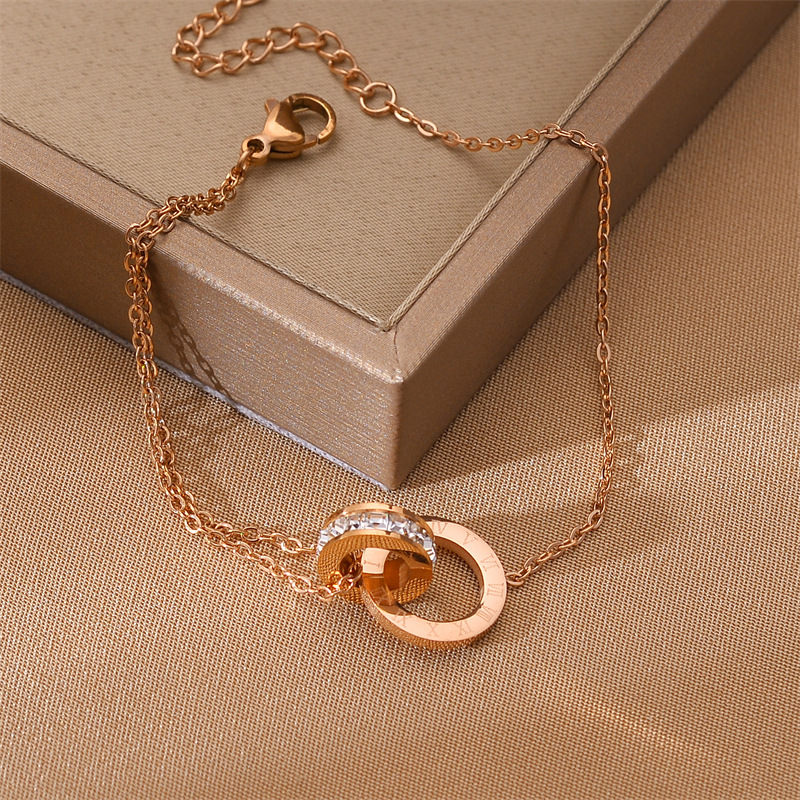 Corea del Sur Dongdaemun moda pulsera de acero de titanio nicho mujer diseño de acero inoxidable sensación de alta calidad joyas de pulsera transfronteriza universal