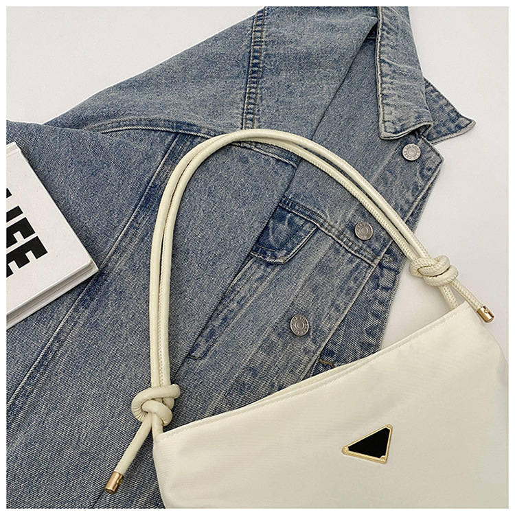 2025 New Korean-style fashionable and niche single-shoulder bag, hand-held trendy and casual bucket bag, women's commuting crossbody bag for work undefined