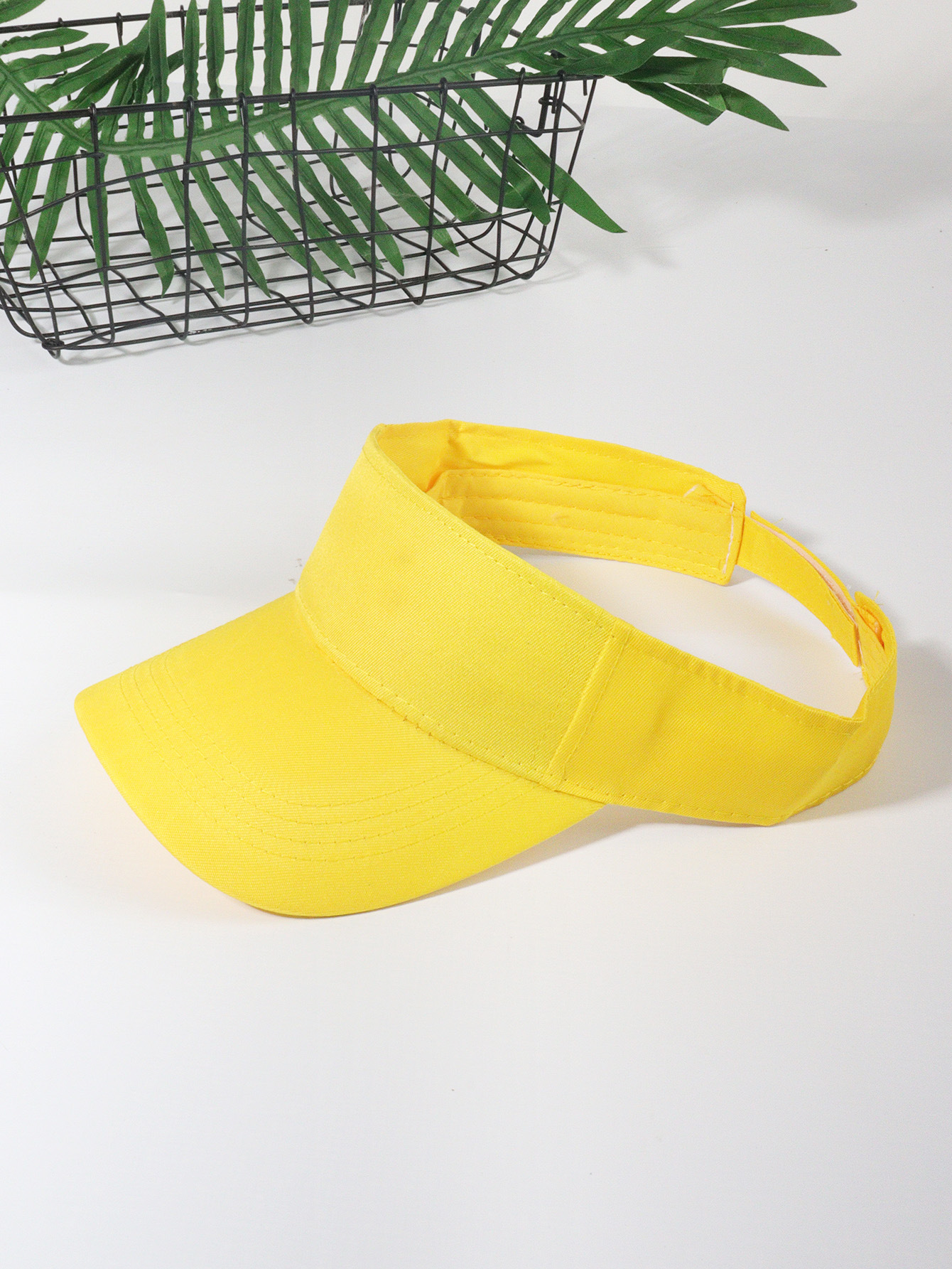Unisex Solid color light plate empty top cap sunblock shade casual dopamine-color fashion trend men's and women's baseball caps_voghion.com